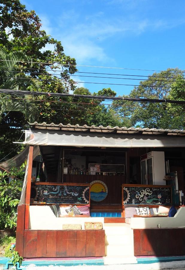 Sundaze Samet - Bar&Hostel Koh Samet Exterior foto